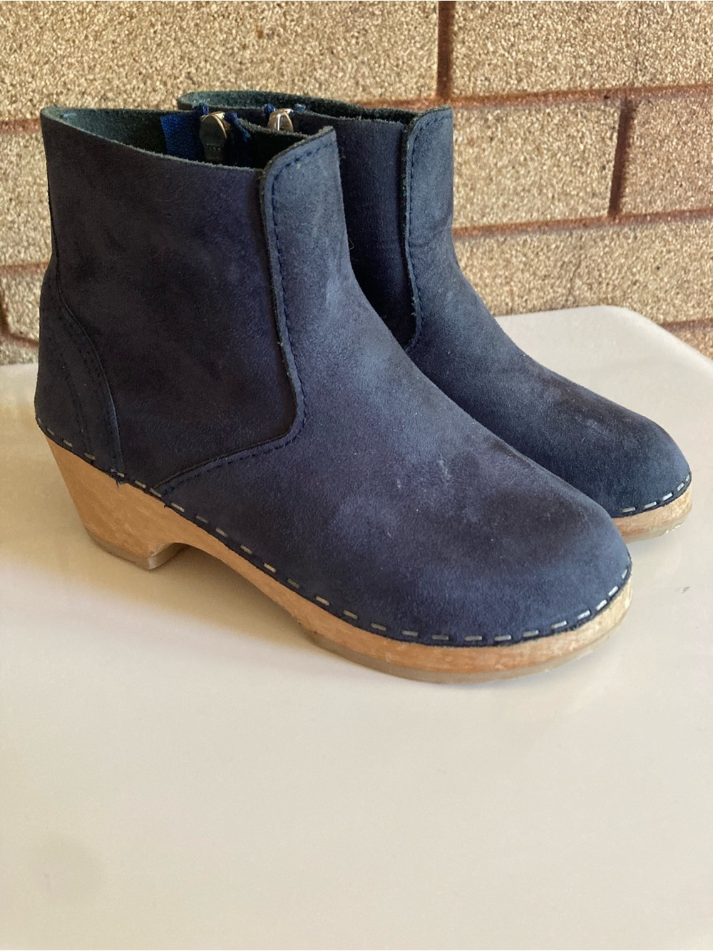 Hanna Andersson Navy Suede Ankle Clog Boots with Wood Heel